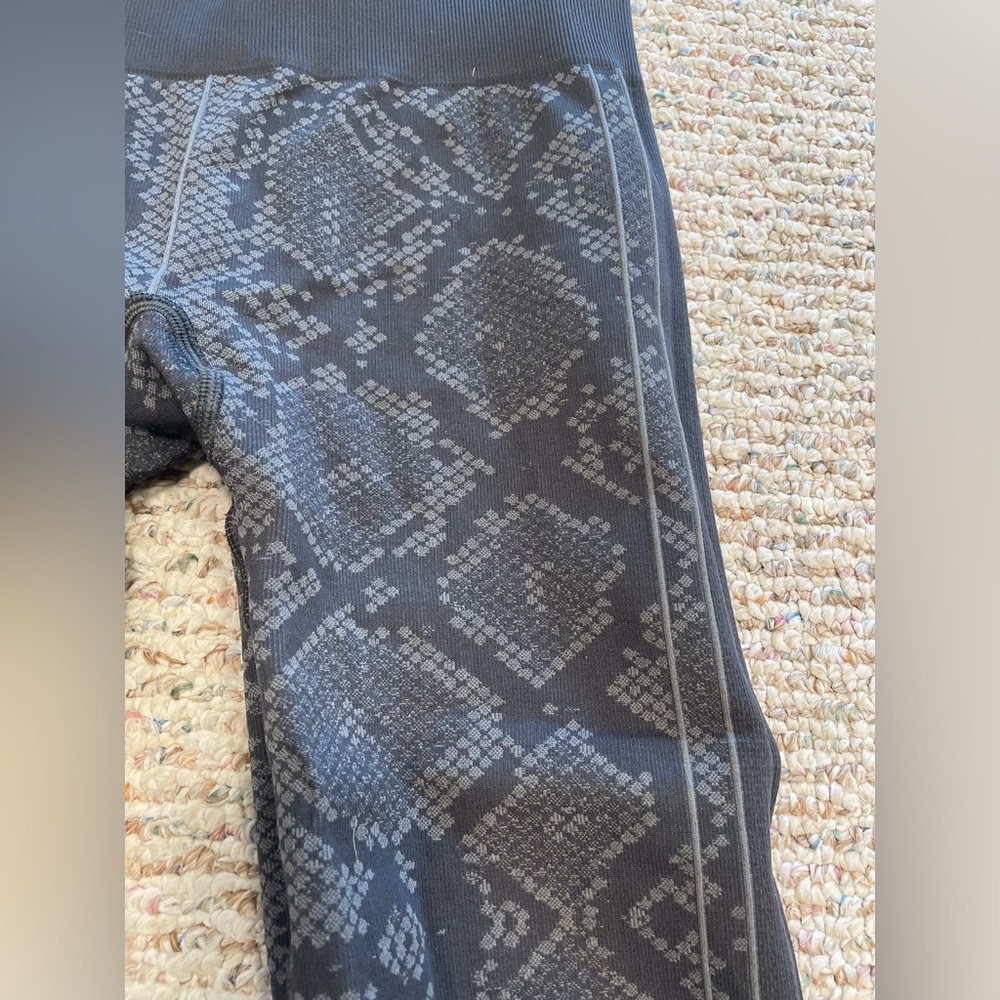 Lululemon tights